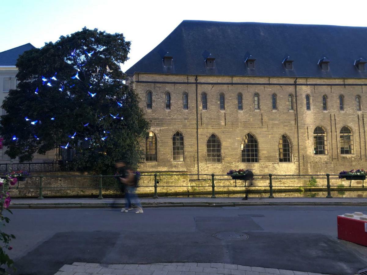 Studio Medieval City Center At River De Leie Gent Exterior foto