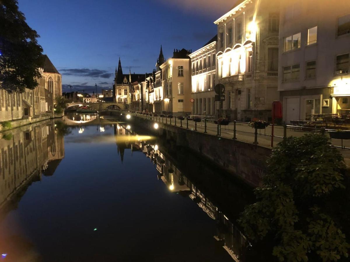 Studio Medieval City Center At River De Leie Gent Exterior foto